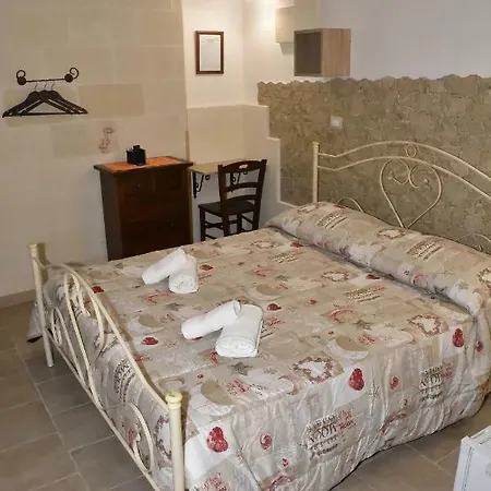 Cala Del Conte 3* 阿韦特拉纳