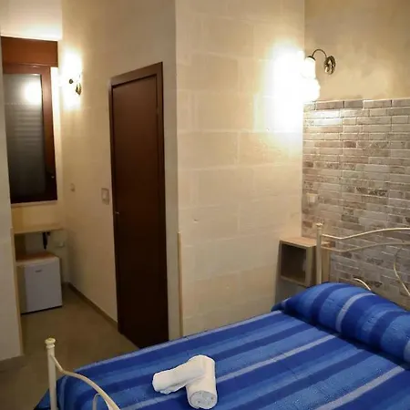 Cala Del Conte 阿韦特拉纳