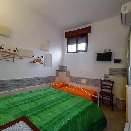 Bed & Breakfast Cala Del Conte 3*