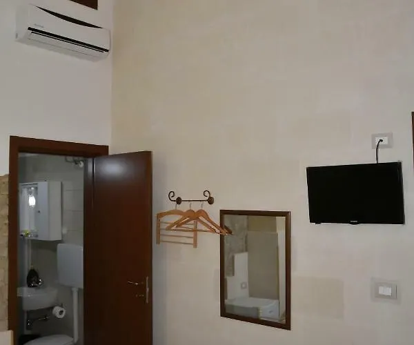 Oda ve Kahvaltı Cala Del Conte